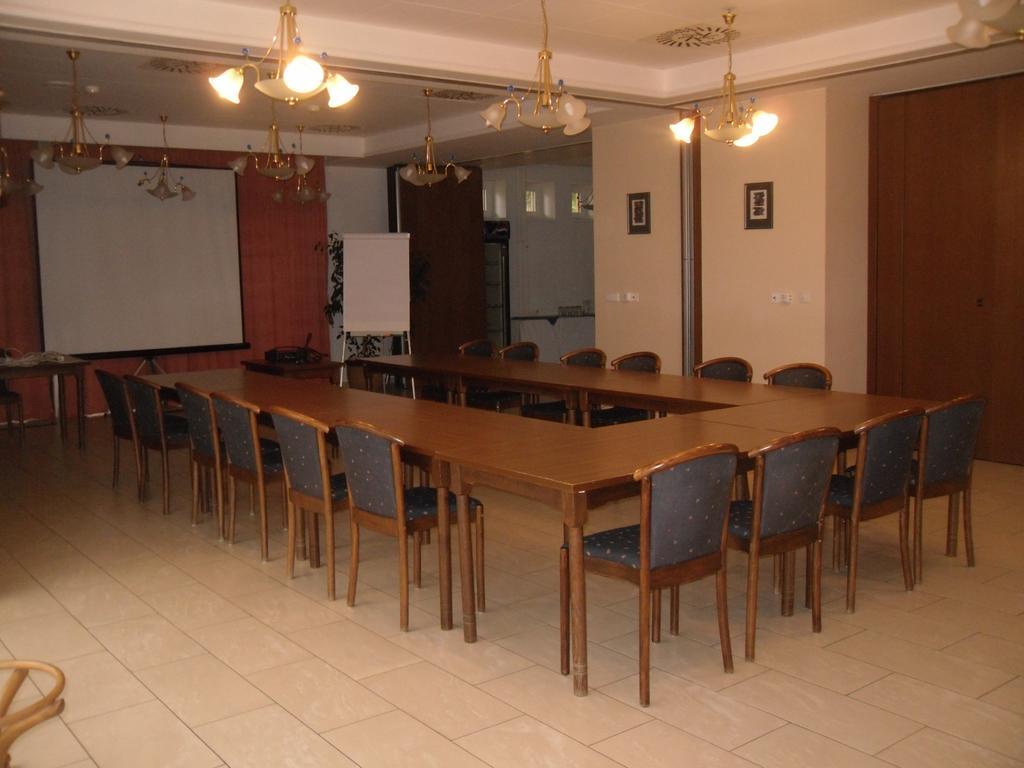 Annahof Готель
